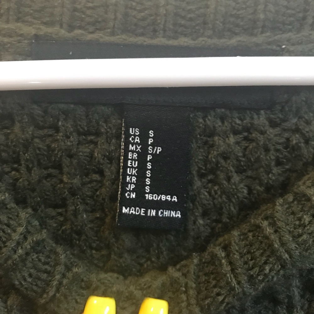 Knitted Sweater. - Picture 2 of 2